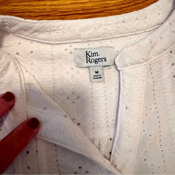 Kim Rogers Pleated Top - Picture 3 of 3